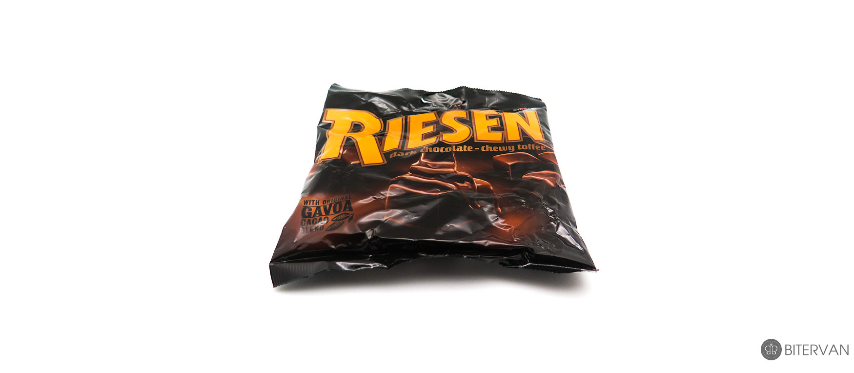 RIESEN dark chocolate- chewy toffee- with original GAVOA cacao blend- 150 gr